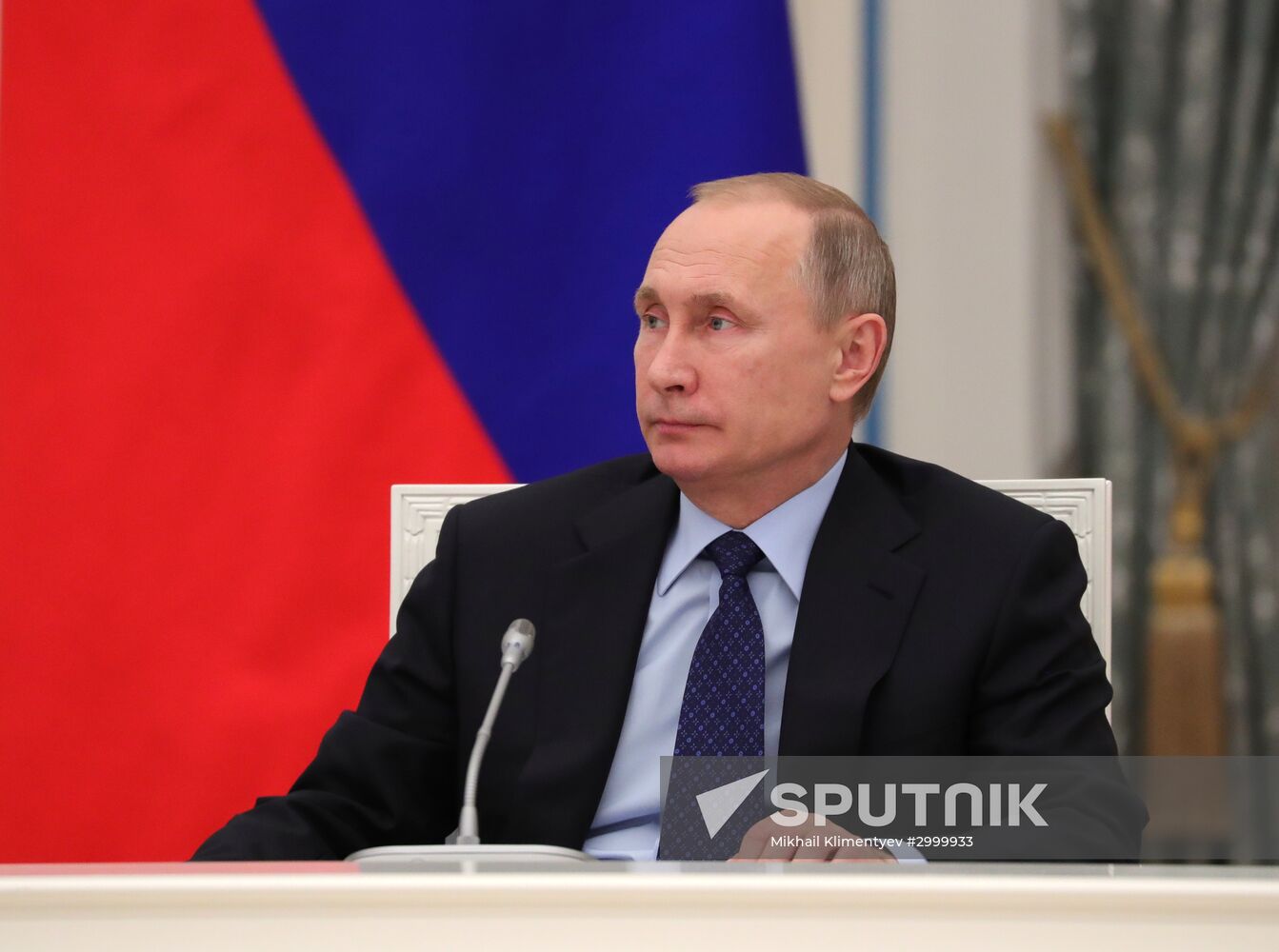Vladimir Putin meets with Russian Federation Council and State Duma top officials