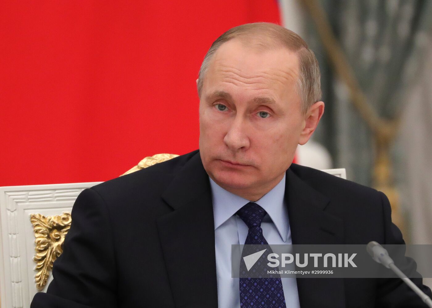 Vladimir Putin meets with Russian Federation Council and State Duma top officials