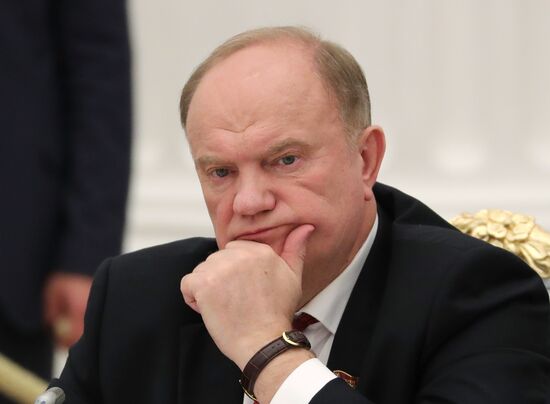 Vladimir Putin meets with Russian Federation Council and State Duma top officials