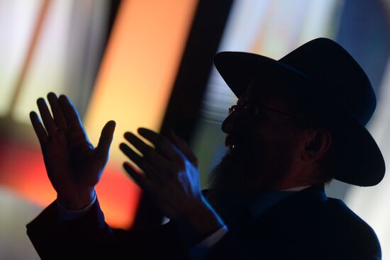 Federation of Russian Jewish Communities present Fiddler on the Roof award of