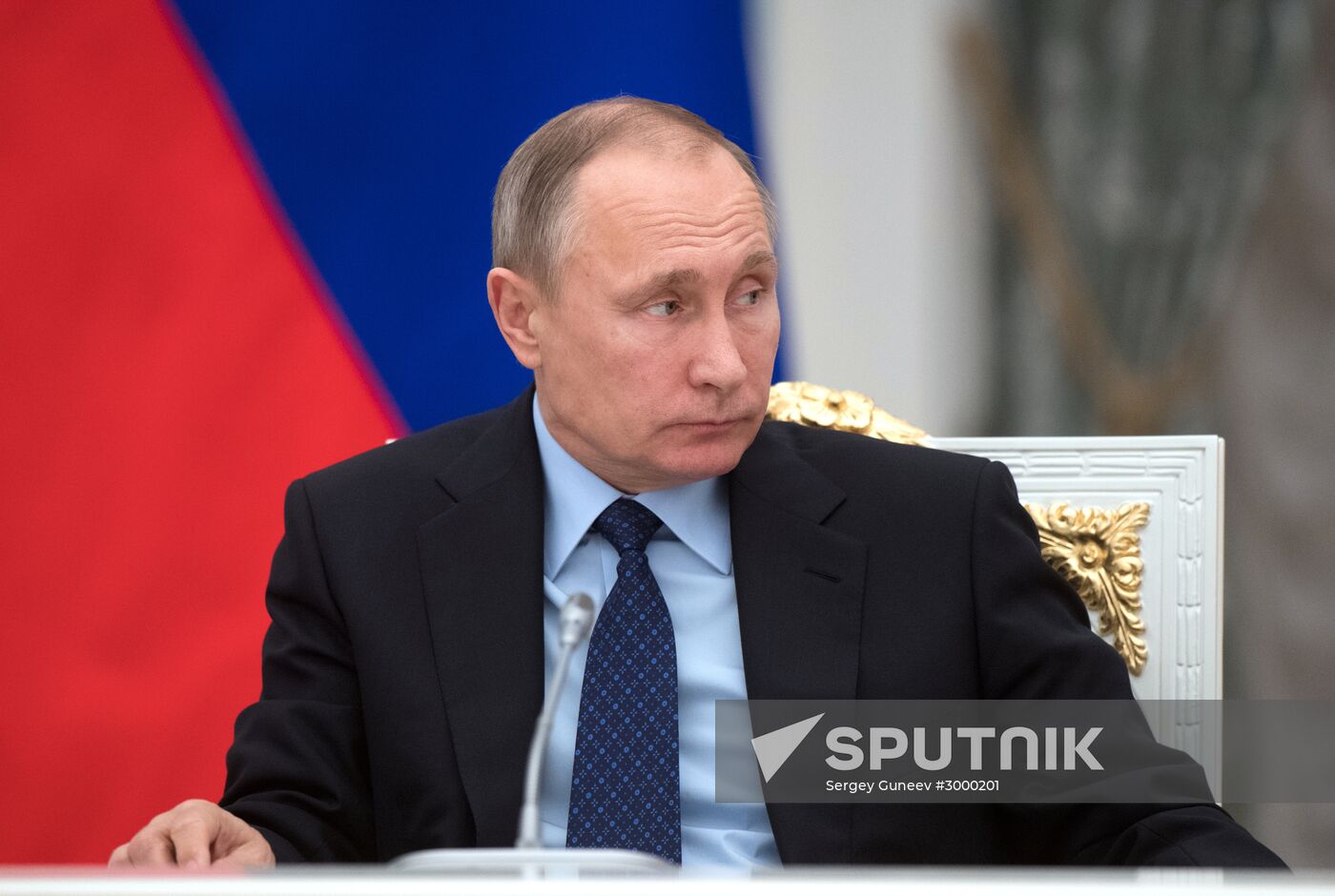 Vladimir Putin meets with Russian Federation Council and State Duma top officials