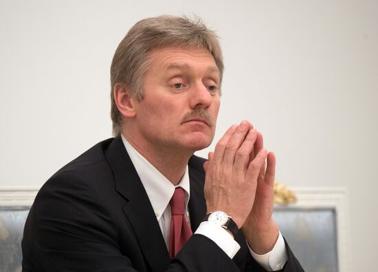 Vladimir Putin meets with Russian Federation Council and State Duma top officials