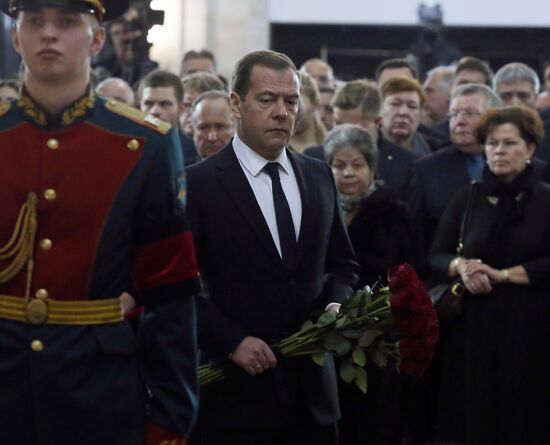 Prime Minister Dmitry Medvedev pay their last respects to Russian Ambassador to Turkey Andrei Karlov