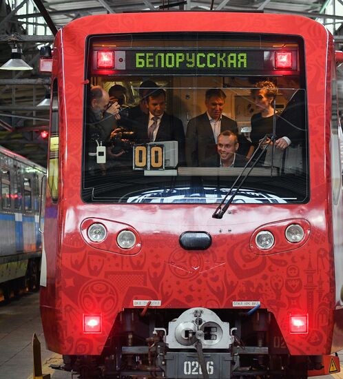 Moscow metro presents FIFA Confederations Cup 2017 train