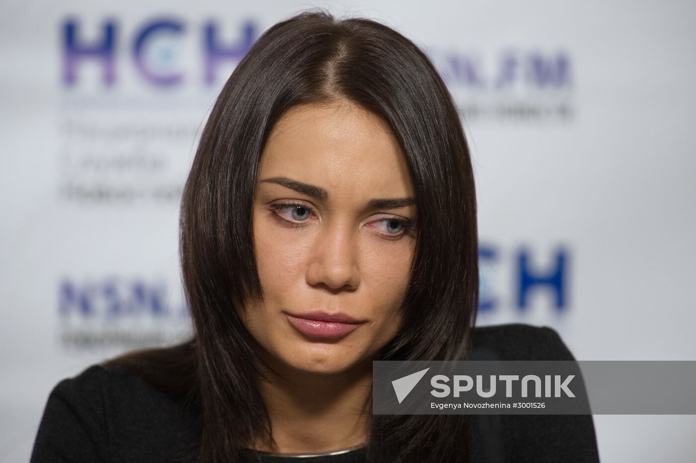 Nikita Belykh's bride Reifert, lawyer Grokhotov give news conference