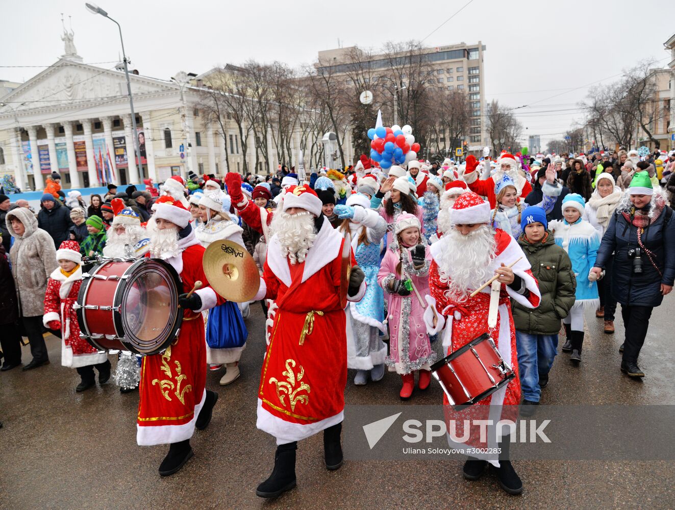 Fathers Frost parade across Russia