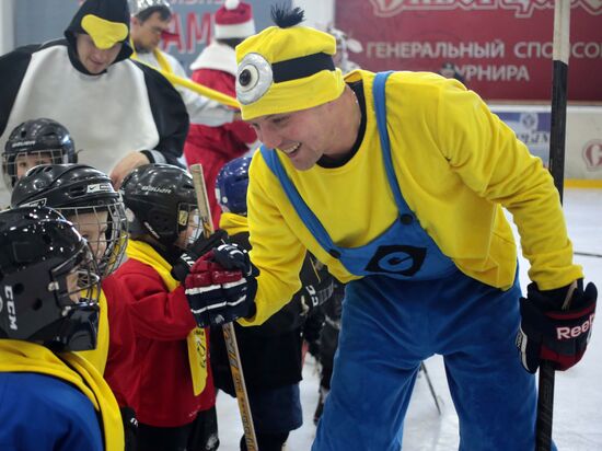 South Penguins face off Father Frost team in an ice hockey game