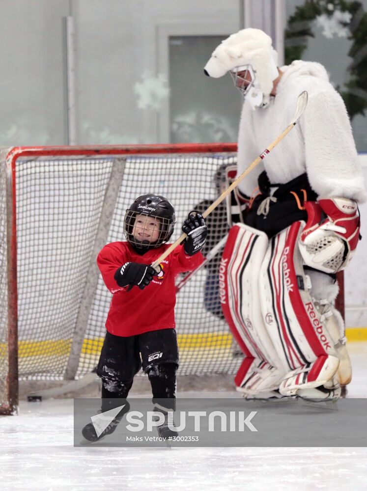 South Penguins face off Father Frost team in an ice hockey game