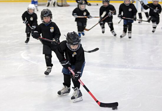 South Penguins face off Father Frost team in an ice hockey game