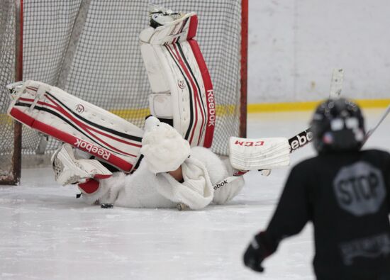 South Penguins face off Father Frost team in an ice hockey game