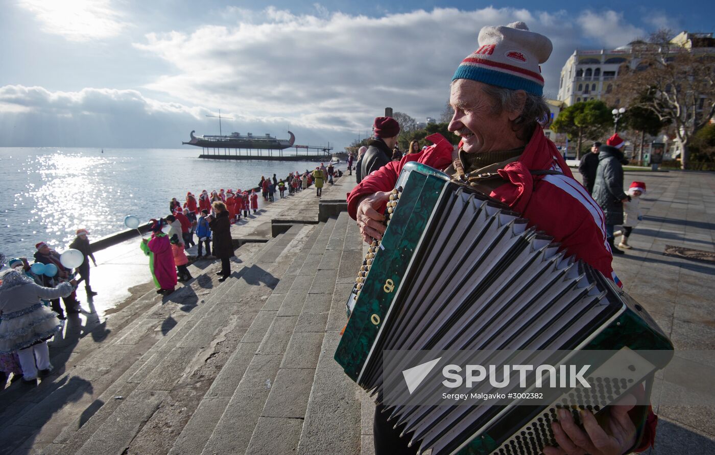 Fathers Frost parade across Russia