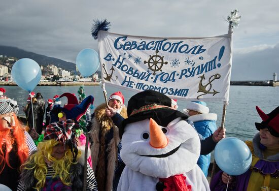 Fathers Frost parade across Russia