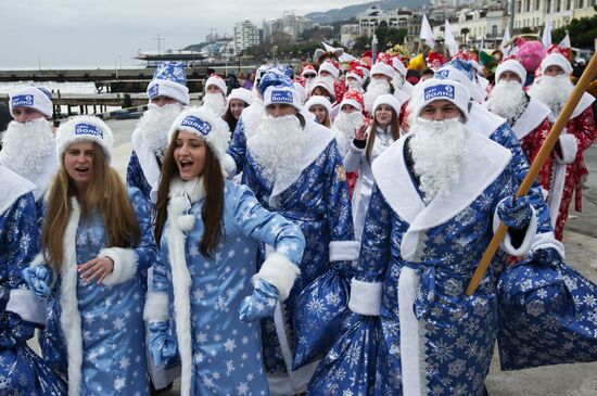 Fathers Frost parade across Russia