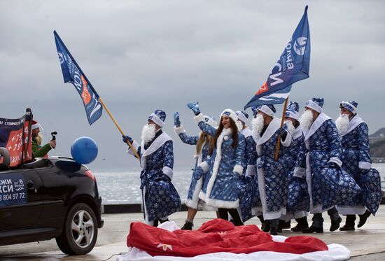 Fathers Frost parade across Russia