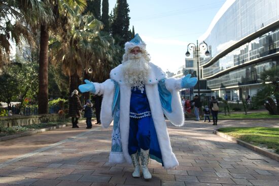 Fathers Frost parade across Russia