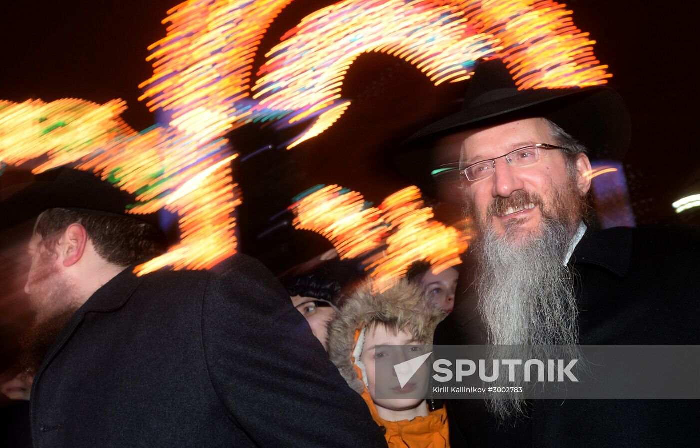 Procedure for lighting Chanukah candles on Revolution Square in Moscow