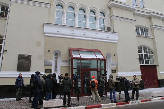 Journalists outside Alexandrov Song and Dance Ensemble building