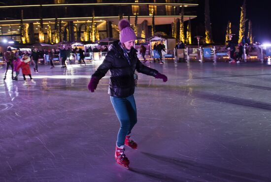 Crimea's largest skating rink unveiled