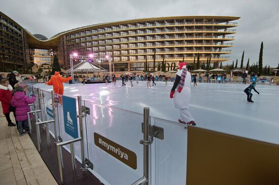 Opening the largest Crimean ice skating-rink