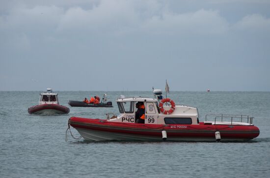 Search continues for bodies of Tu-154 crash victims in Sochi