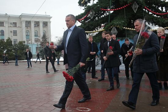 Russia observes day of mourning for Tu-154 crash victims