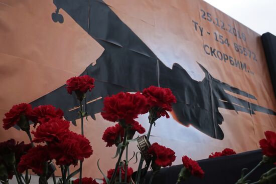 Day of mourning in memory of Tu-154 crash victims