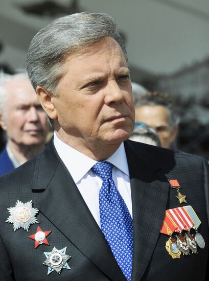 Moscow Region Governor Gromov at a meeting