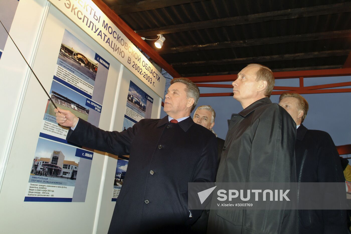 Vladimir Putin and Boris Gromov visit Kolomna