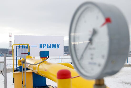 Natural gas from mainland Russia goes to Crimea