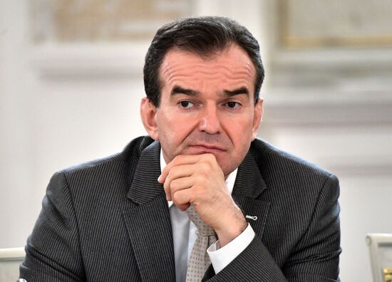 State Council holds meeting on Russia's environmental development