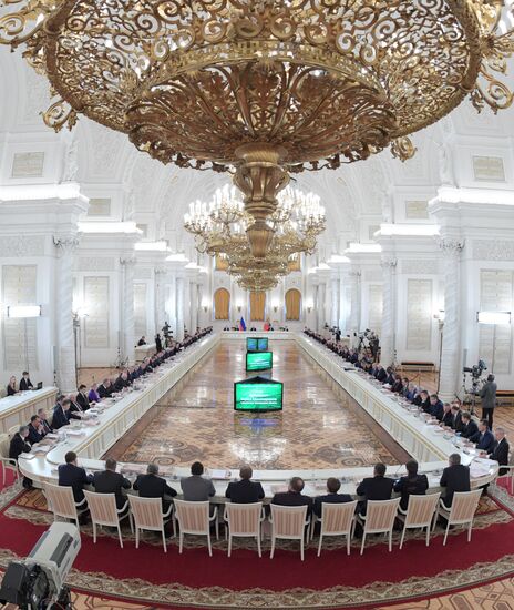 State Council holds meeting on Russia's environmental development