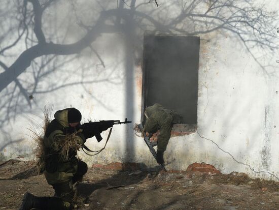 Drills for reconnaissance squadron of motorized rifle brigade of 5th combined-arms army in Primorye Territory