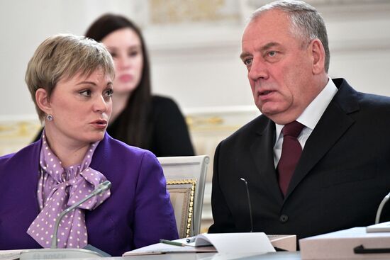 State Council holds meeting on Russia's environmental development