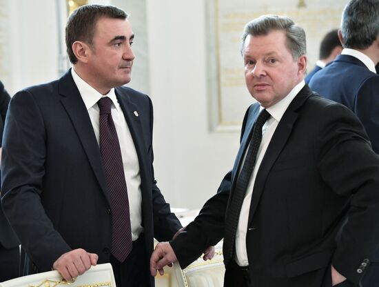 State Council holds meeting on Russia's environmental development