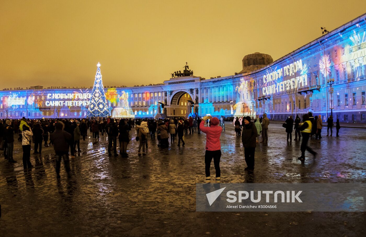 New Year's multimedia show of light technology in St. Petersburg