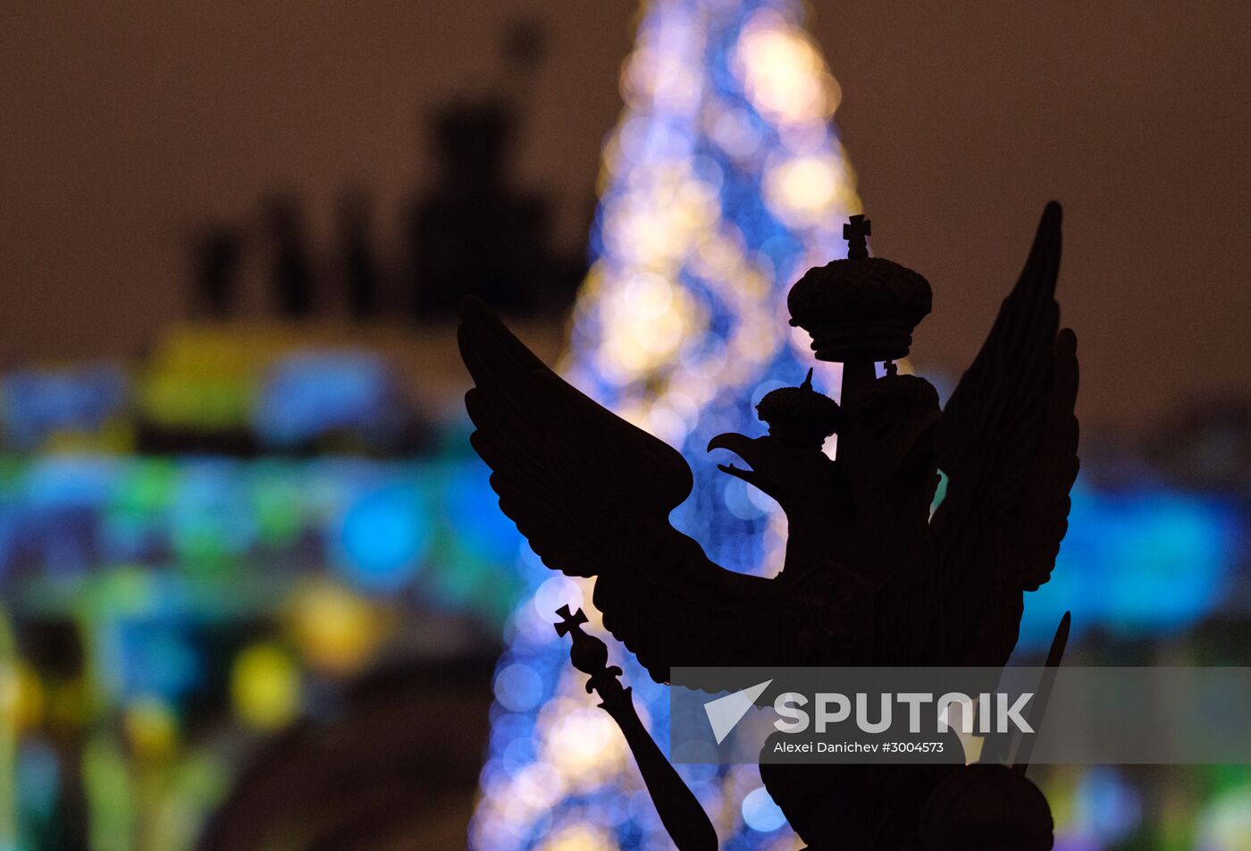 New Year's multimedia light show in St. Petersburg