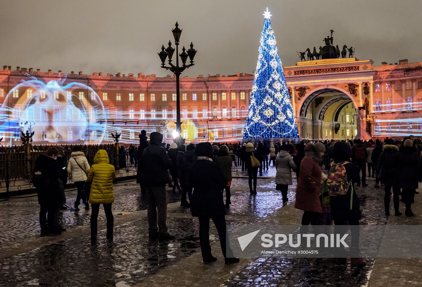 New Year's multimedia show of light technology in St. Petersburg