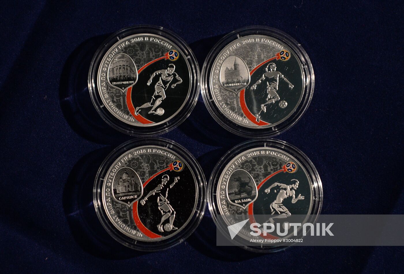 Russian Central Bank issues commemorative coins for Confederations Cup and 2018 FIFA World Cup