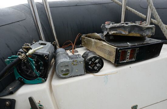 Search operation at Tu-154 crash site