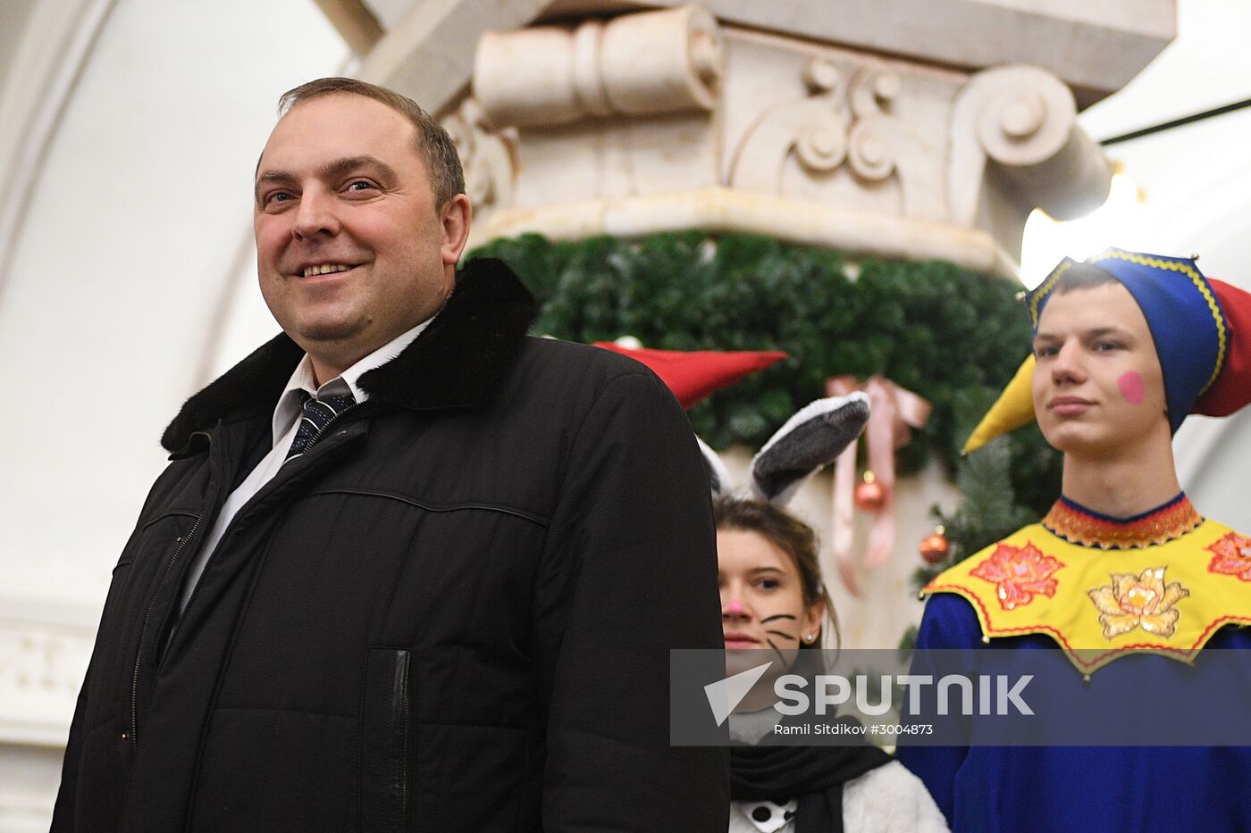 New Year's themed train at Moscow Metro