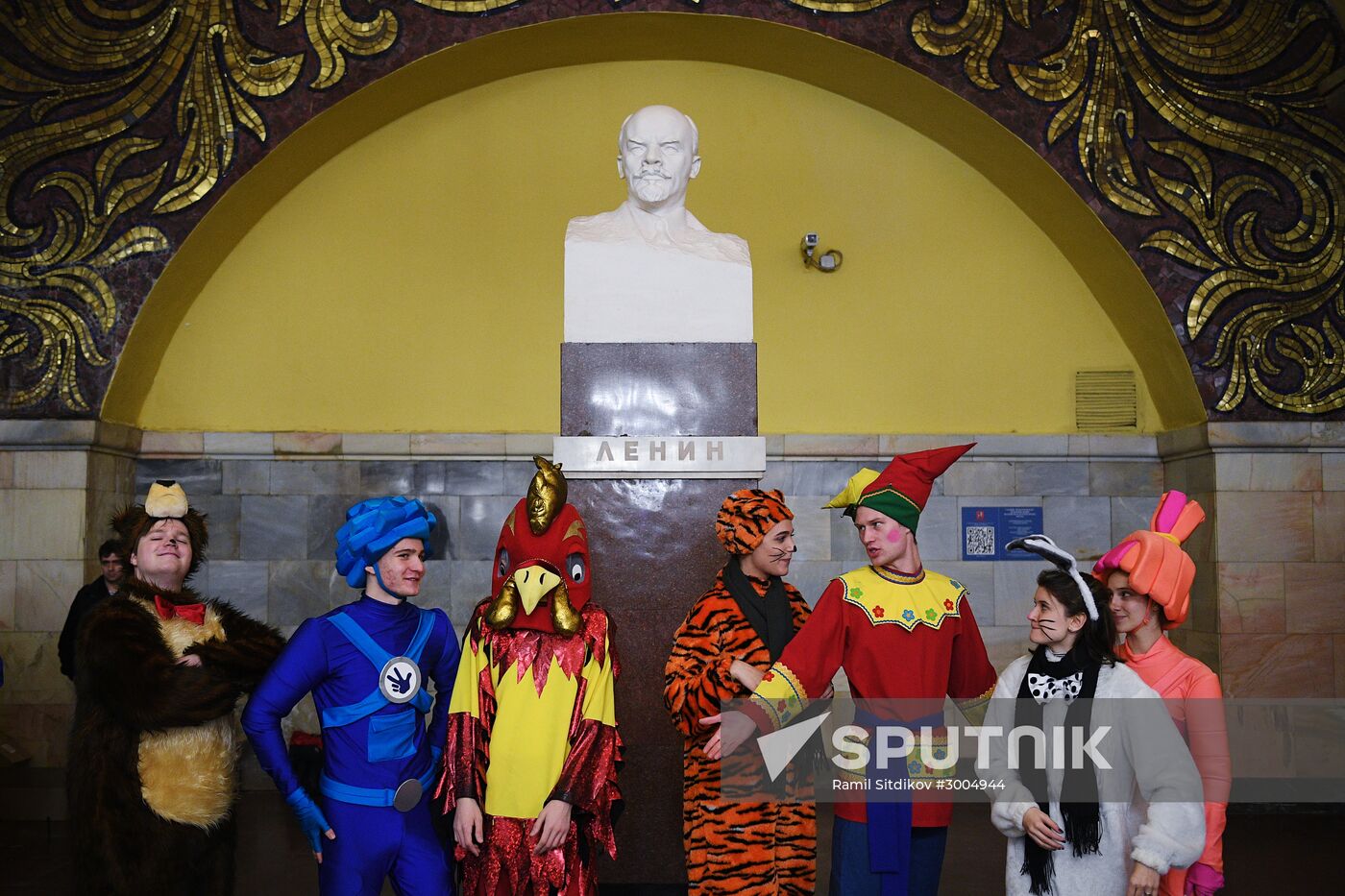 New Year's themed train at Moscow Metro