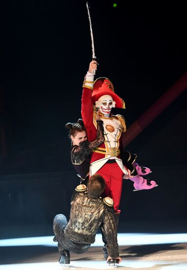 First run of Ilya Averbukh's New Year show "Nutcracker"