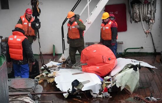 Search operations underway after Tu-154 crash in Black Sea