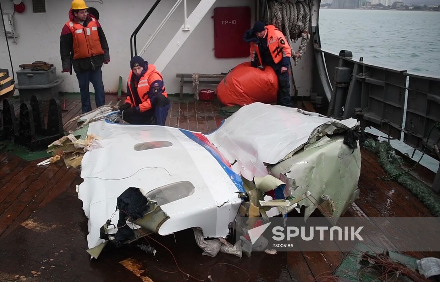 Search operations underway after Tu-154 crash in Black Sea