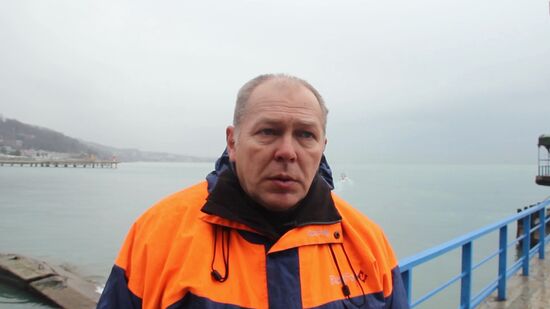 Search operations underway at Defense Ministry's Tu-154 crash site