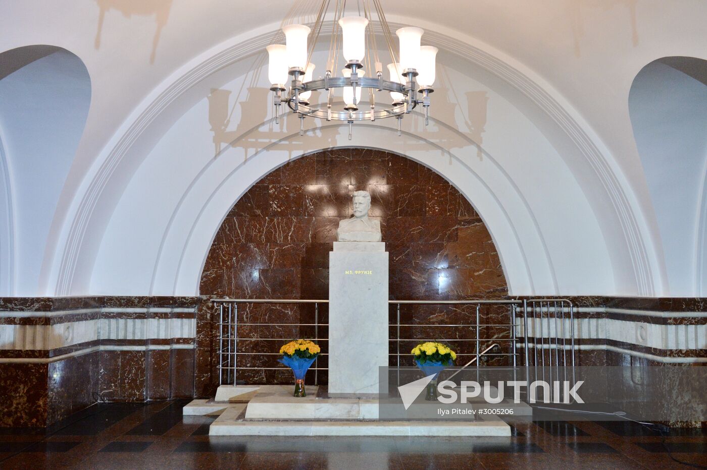 Frunzenskaya metro station reopens in Moscow