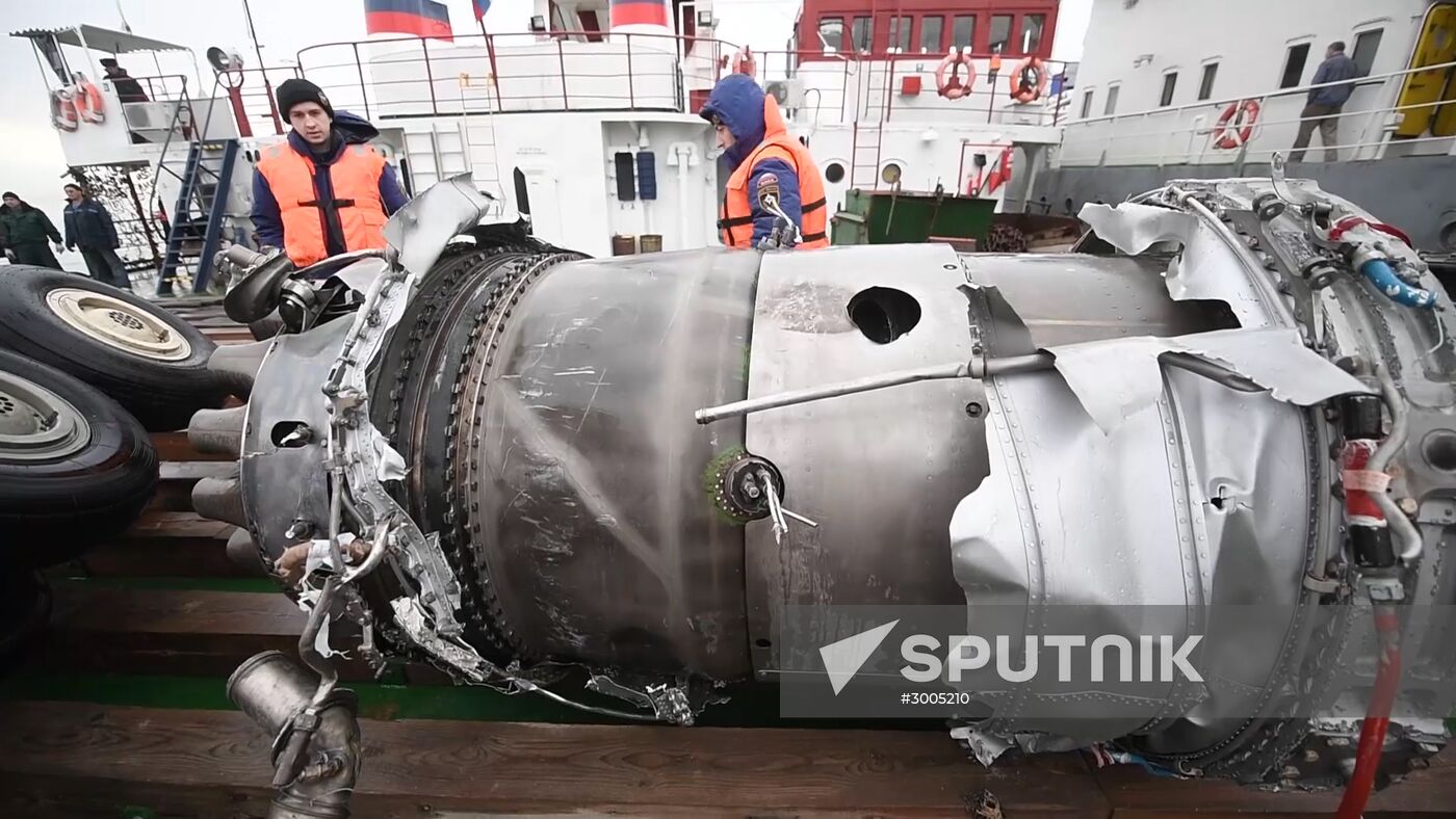 Search operations underway at Defense Ministry's Tu-154 crash site