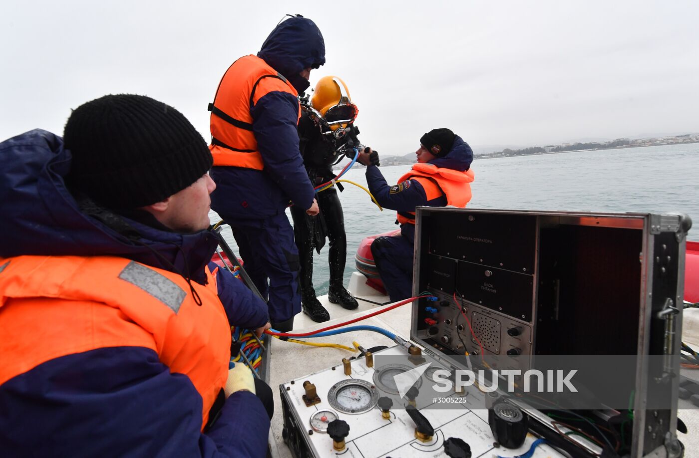 Search operations underway after Tu-154 crash in Black Sea