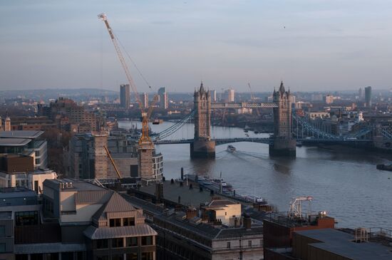 Cities of the world. London.