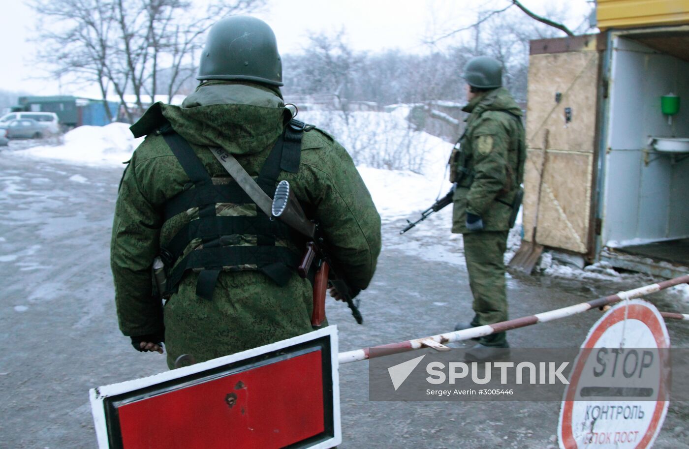 DPR and Ukraine exchange war prisoners in Donetsk Region
